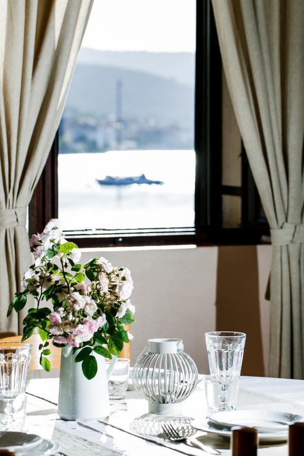 Apartman Uz More Βις Εξωτερικό φωτογραφία